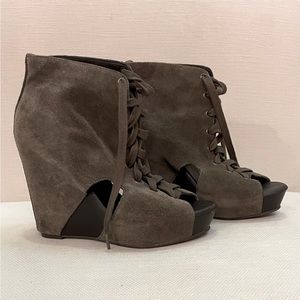 Lucky Brand suede lace wedge. Size 8.